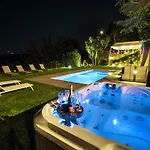 Tommaso Maruggi, Sicilia, Con Jacuzzi E Piscina Privata Villa Alcamo
