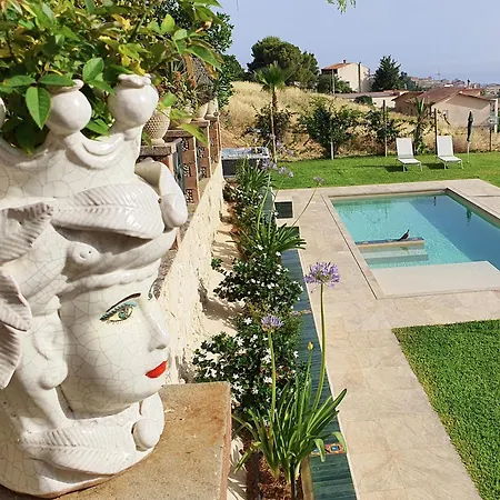 Tommaso Maruggi, Sicilia, Con Jacuzzi E Piscina Privata Villa Alcamo