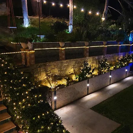Tommaso Maruggi, Sicilia, Con Jacuzzi E Piscina Privata Villa